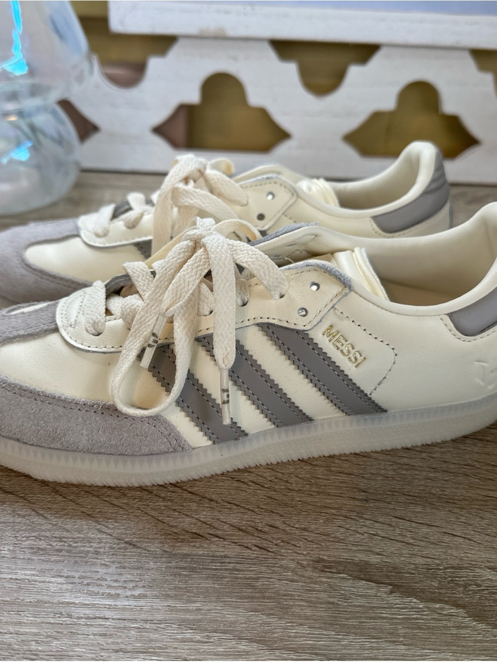Adidas Samba Indoor x Lionel Messi Cream White' JQ0266 Multi Size 5 Women's New